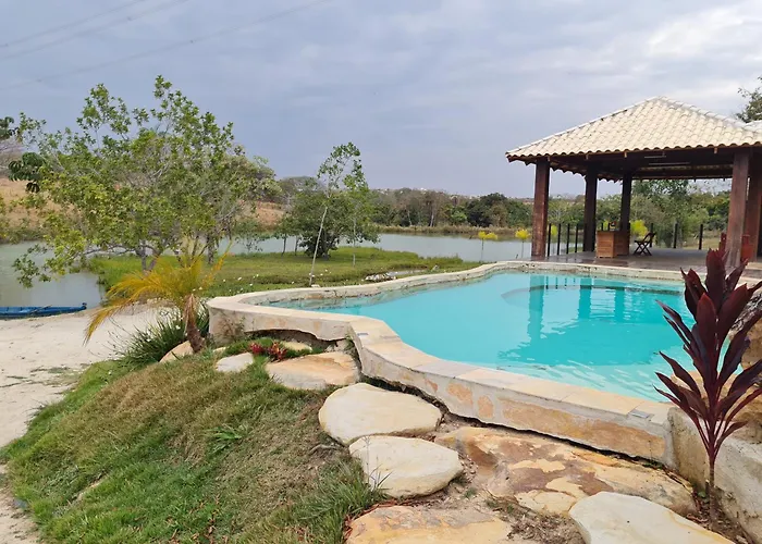 Chalé defronte Lagoa na Serra do Cipó próximo a Cachoeira Grande, Cachoeira do Pedrão e Cachoeira Véu da Noiva Jaboticatubas