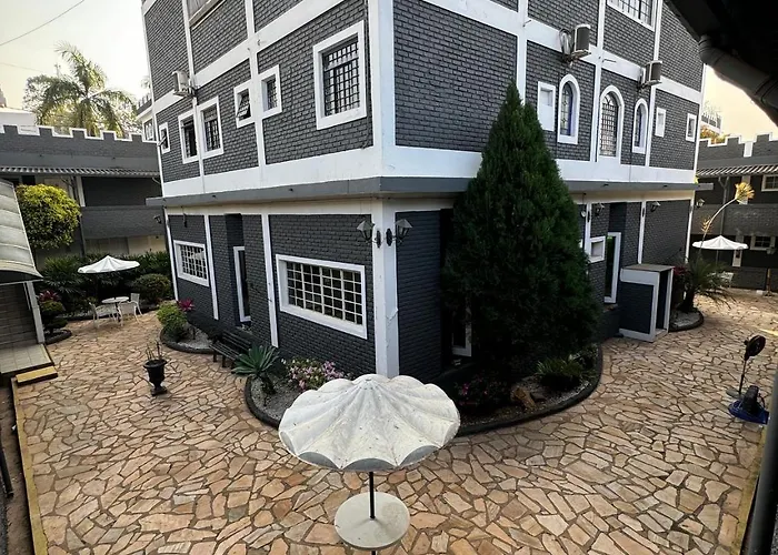 Medieval Hotel Tres Coracoes