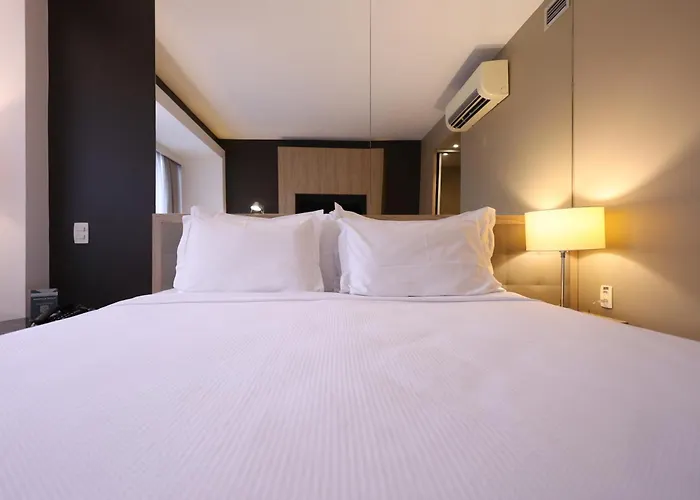 Esuites Savassi Toscanini Belo Horizonte