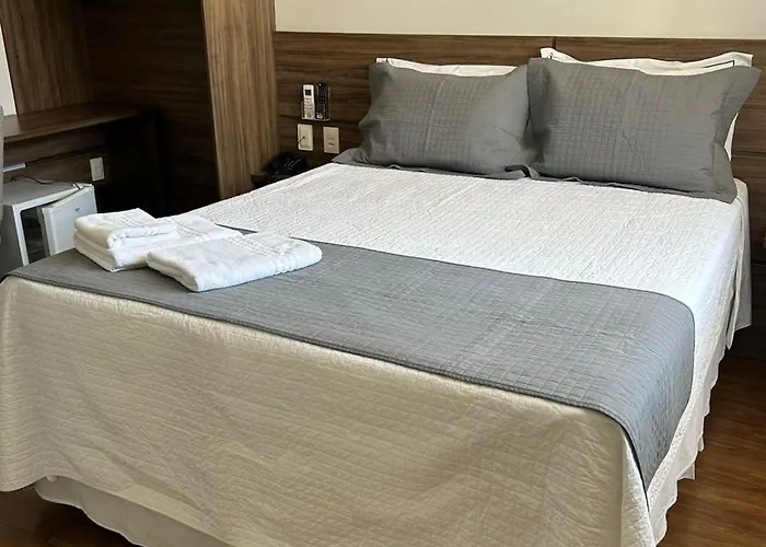 Grand Cafe Hotel Manhuacu